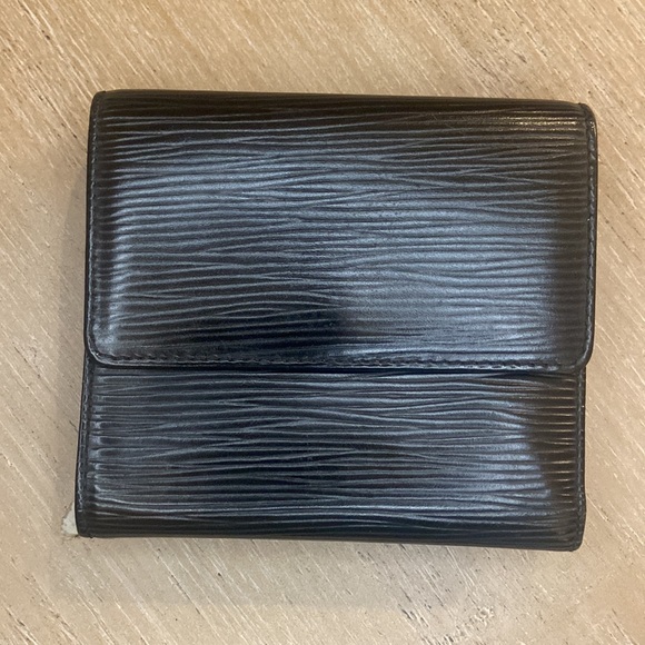 Louis Vuitton Epi Porte Feiulle Elise Trifold Wallet - Picture 3 of 12